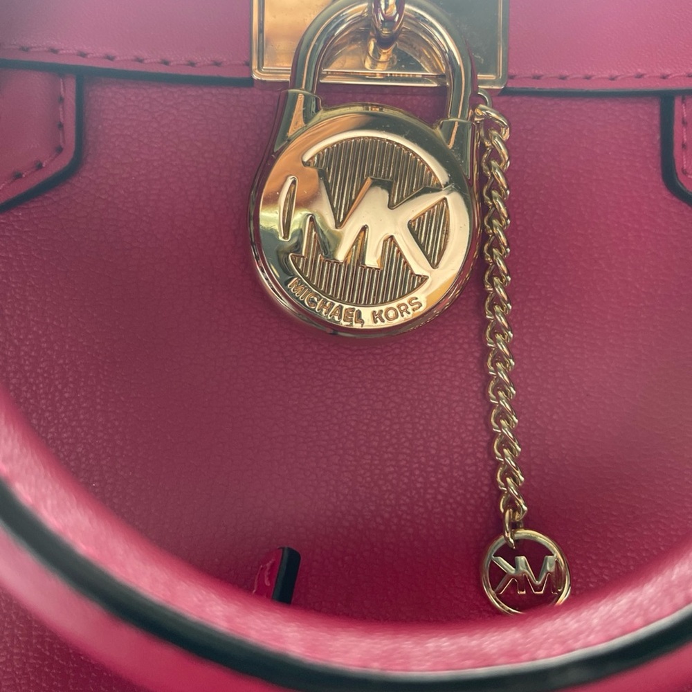 Michael Kors Hamilton Fuchsia Small Leather Satchel - Picture 4 of 10